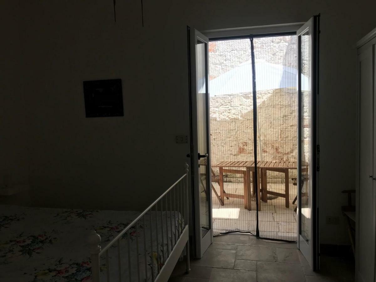 Villa Miccoli Apartments Челье-Мессапика Экстерьер фото