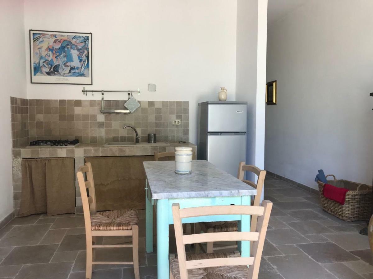 Villa Miccoli Apartments Челье-Мессапика Экстерьер фото